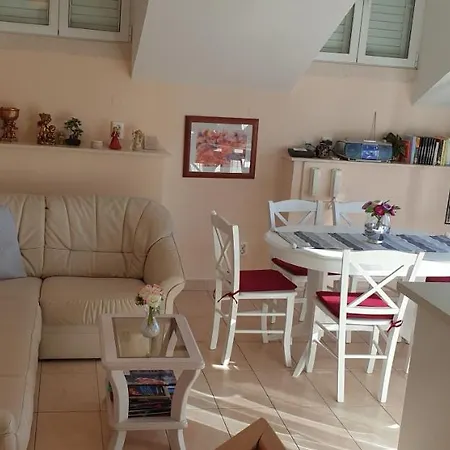 Mila 杜布罗夫尼克