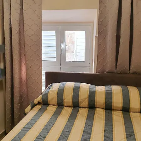 Semesterbostad Mila *